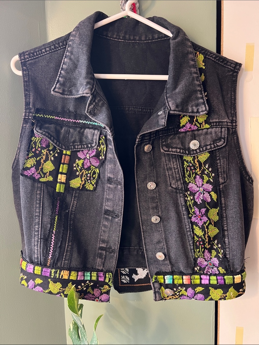One of a kind Palestinian Tatreez Vest